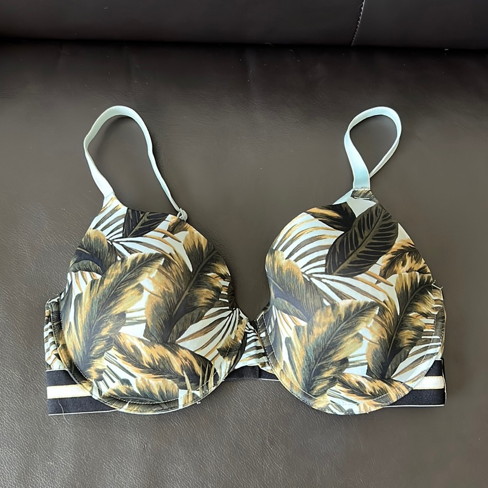 VS PINK Bra